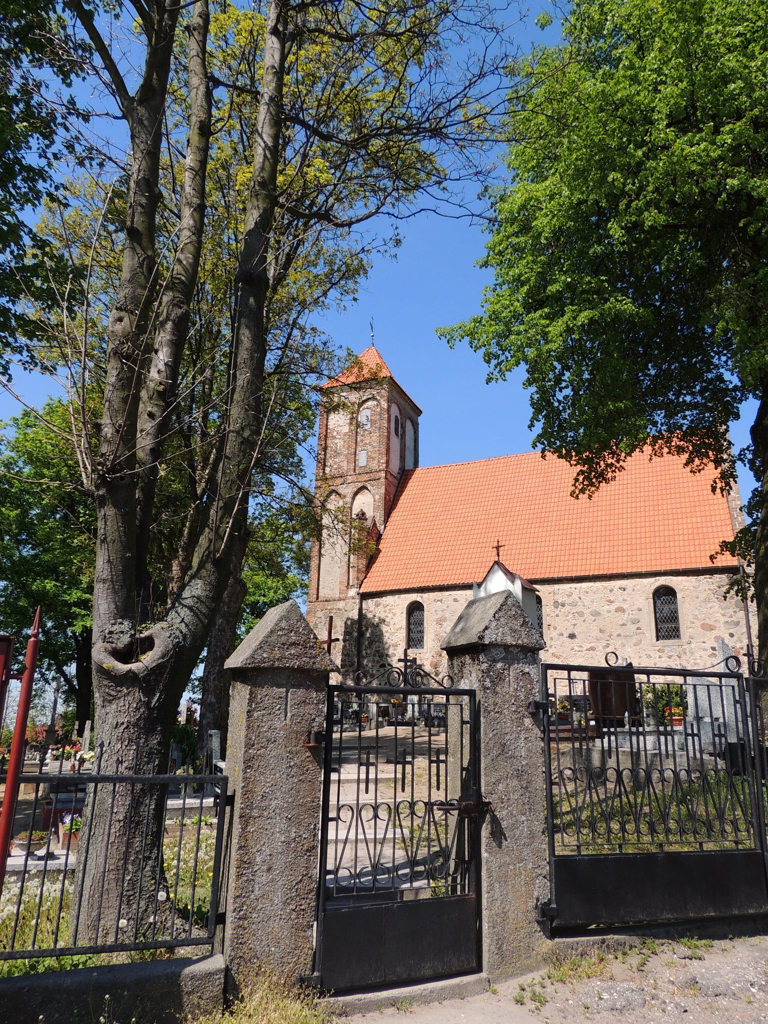 Kościół w Cielętach, gmina Brodnica