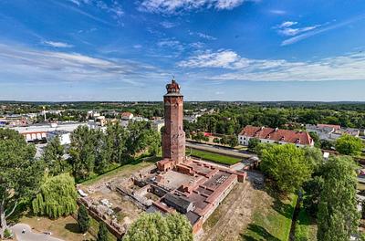 The Teutonic Castle in Brodnica with its tower – an aerial view.